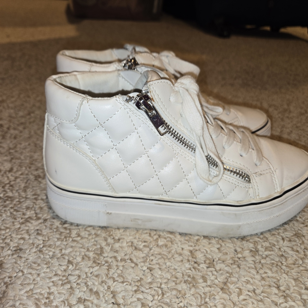 Steve Madden White Quilted Sneakers